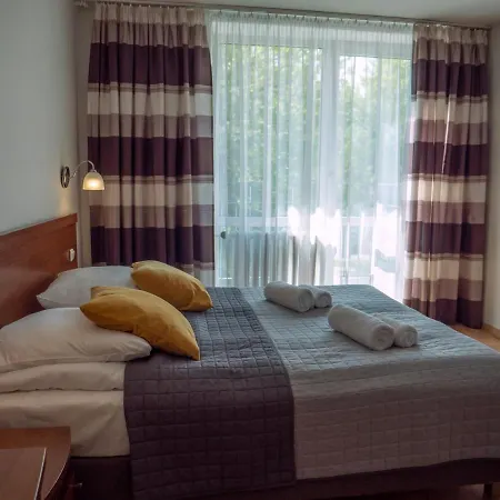 Kolejarz Natura Tour 3*