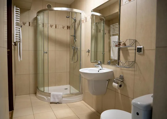 Kolejarz Natura Tour 3*